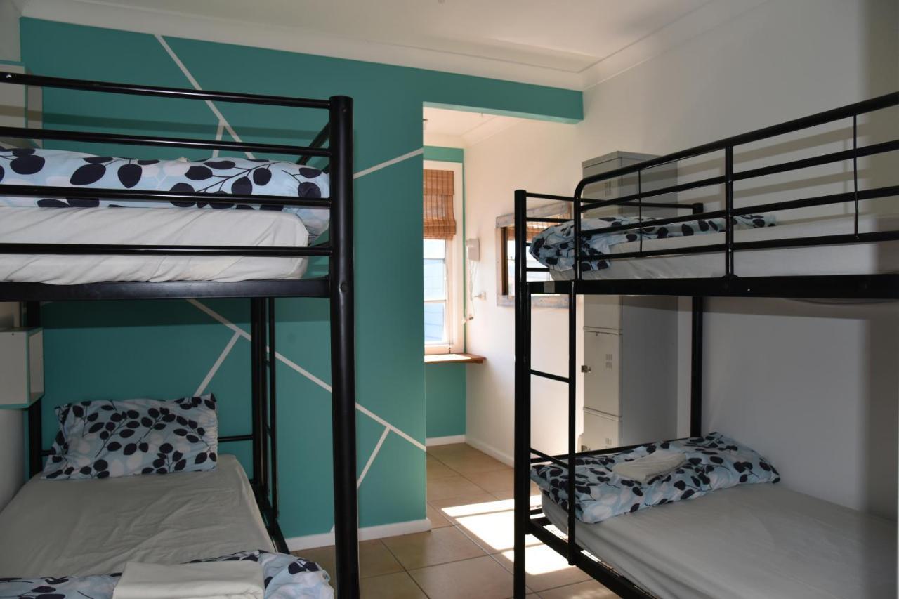 Ozzie Pozzie Backpackers Hostel Port Macquarie Exterior foto