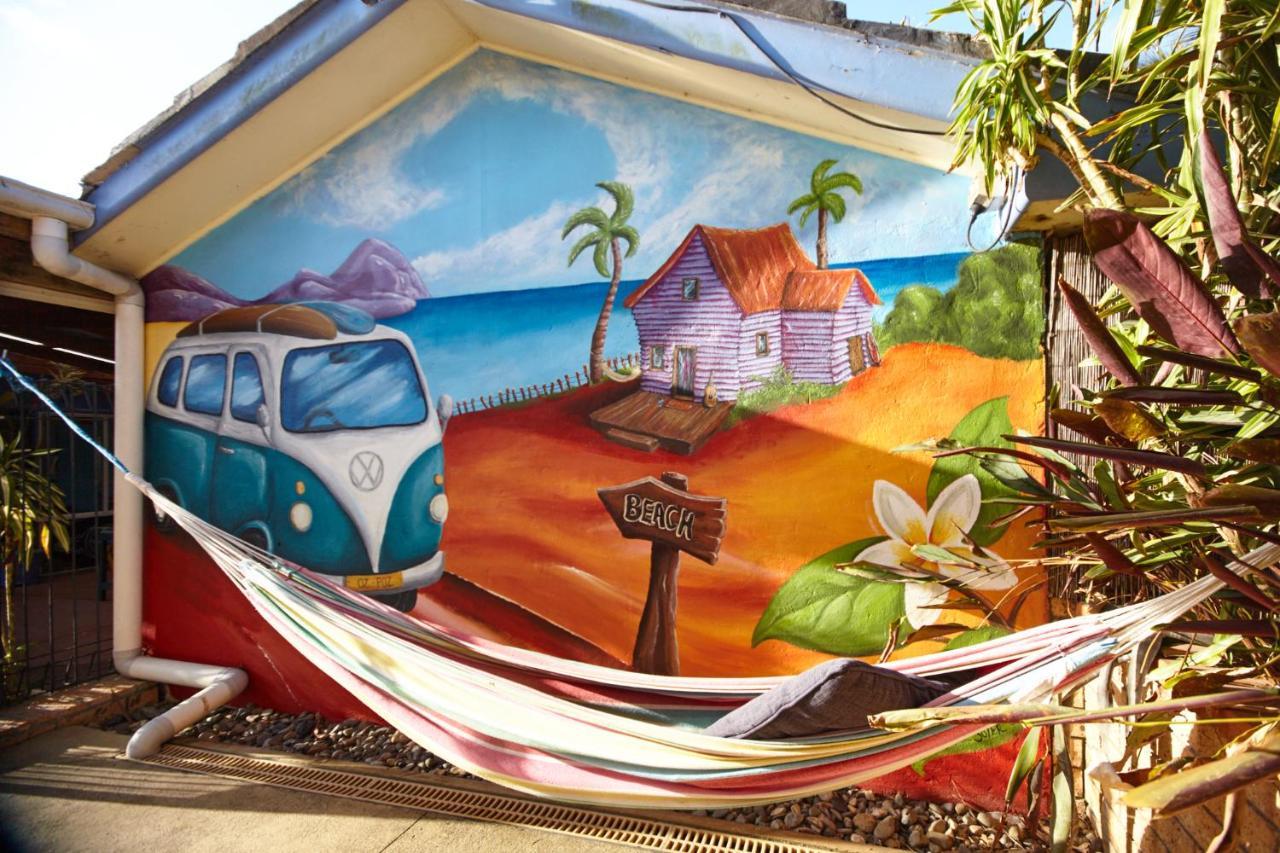 Ozzie Pozzie Backpackers Hostel Port Macquarie Exterior foto