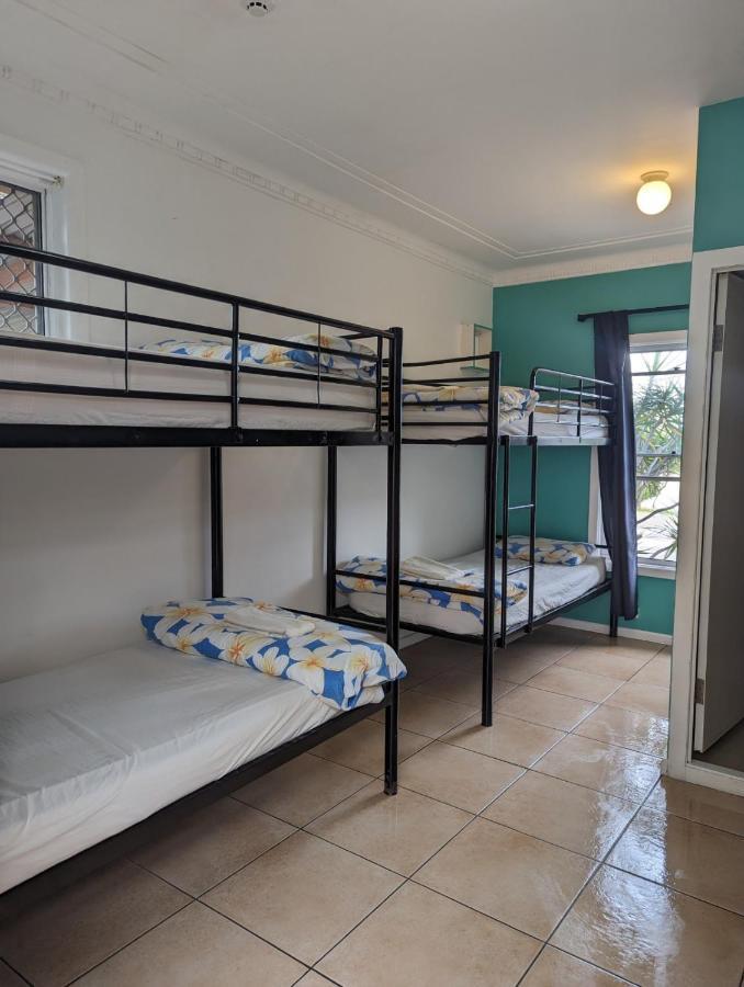 Ozzie Pozzie Backpackers Hostel Port Macquarie Exterior foto