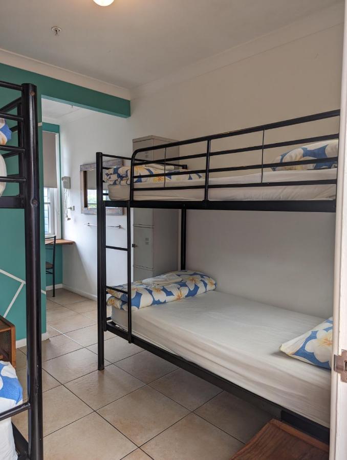 Ozzie Pozzie Backpackers Hostel Port Macquarie Exterior foto