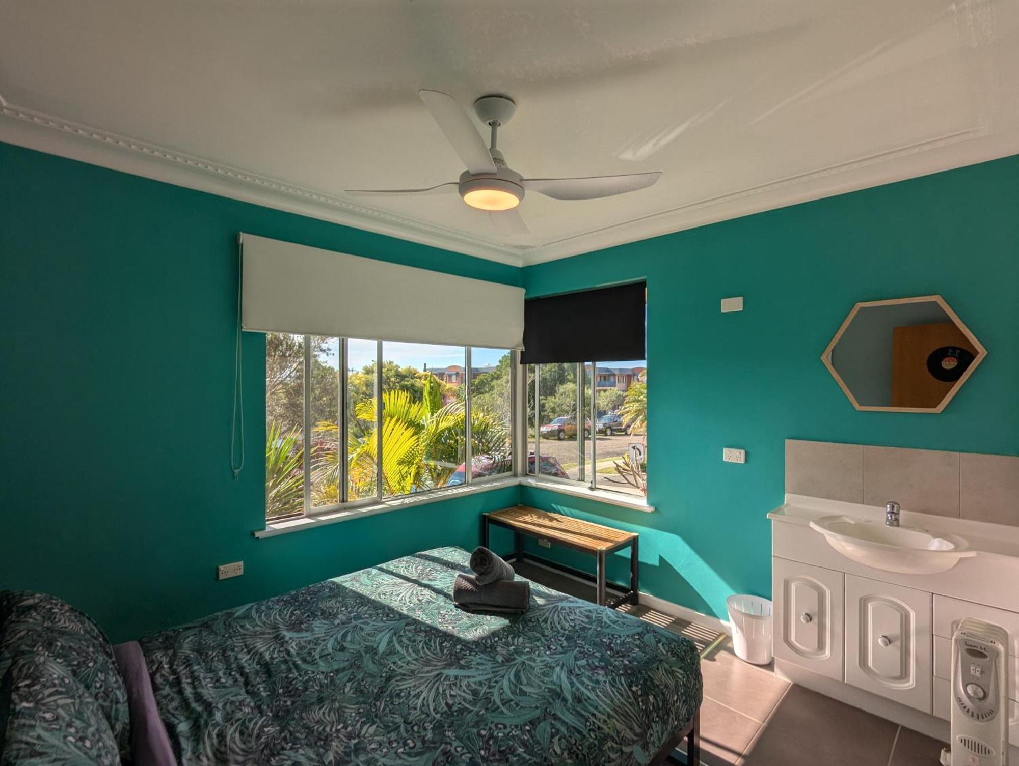 Ozzie Pozzie Backpackers Hostel Port Macquarie Exterior foto
